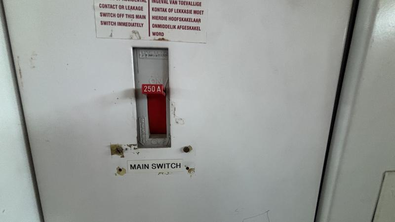 To Let commercial Property for Rent in Maitland Western Cape